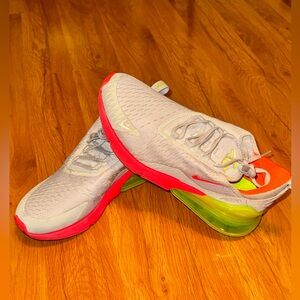 Women’s Nike Air Max 270